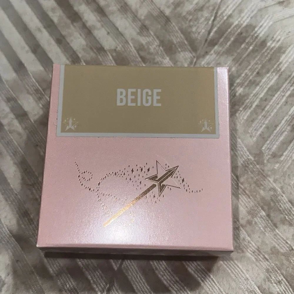 Jeffree Star Magic Star Beige Luminous Setting Powder - Picture 3 of 4